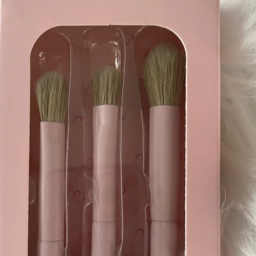 Beauty Creations eye brush set NIB